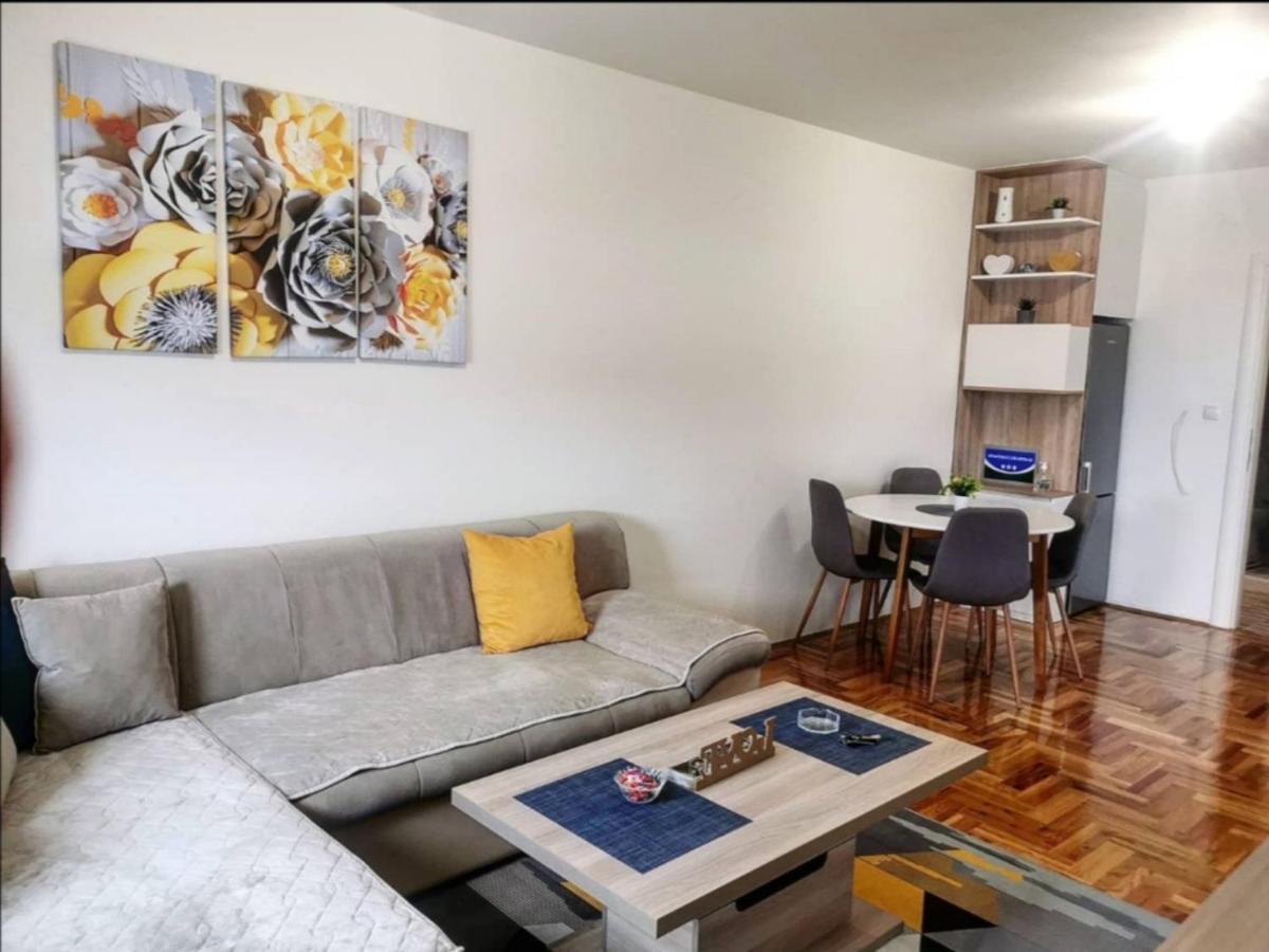 S&D Apartman Lukavica Exterior foto